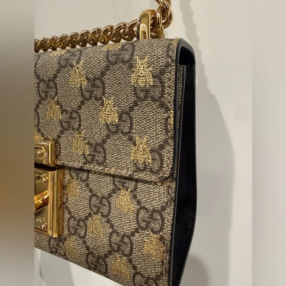 Gucci Padlock GG Supreme Bee Shoulder Bag Gold Chain Small Crossbody Rare - Picture 5 of 16